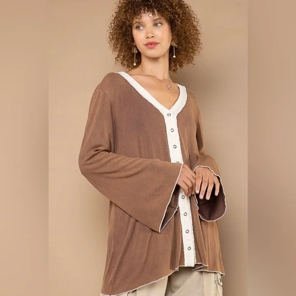 POL Chocolate Mocha Snap Button Flowy Sleeve Boho Top - Picture 2 of 5
